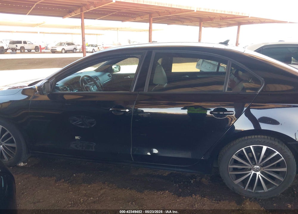 2016 VOLKSWAGEN JETTA 1.8T SPORT VIN: 3VWD17AJ7GM365178