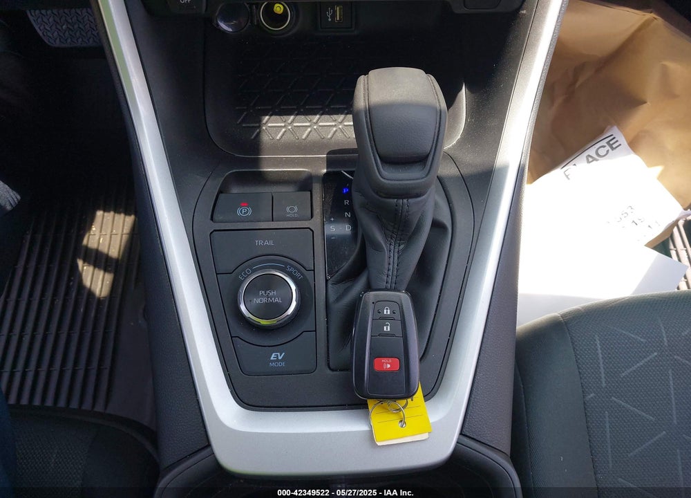 2024 TOYOTA RAV4 HYBRID XLE VIN: 4T3RWRFV9RU156396