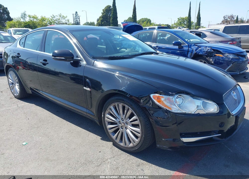 2011 JAGUAR XF VIN: SAJWA0GB2BLR95303