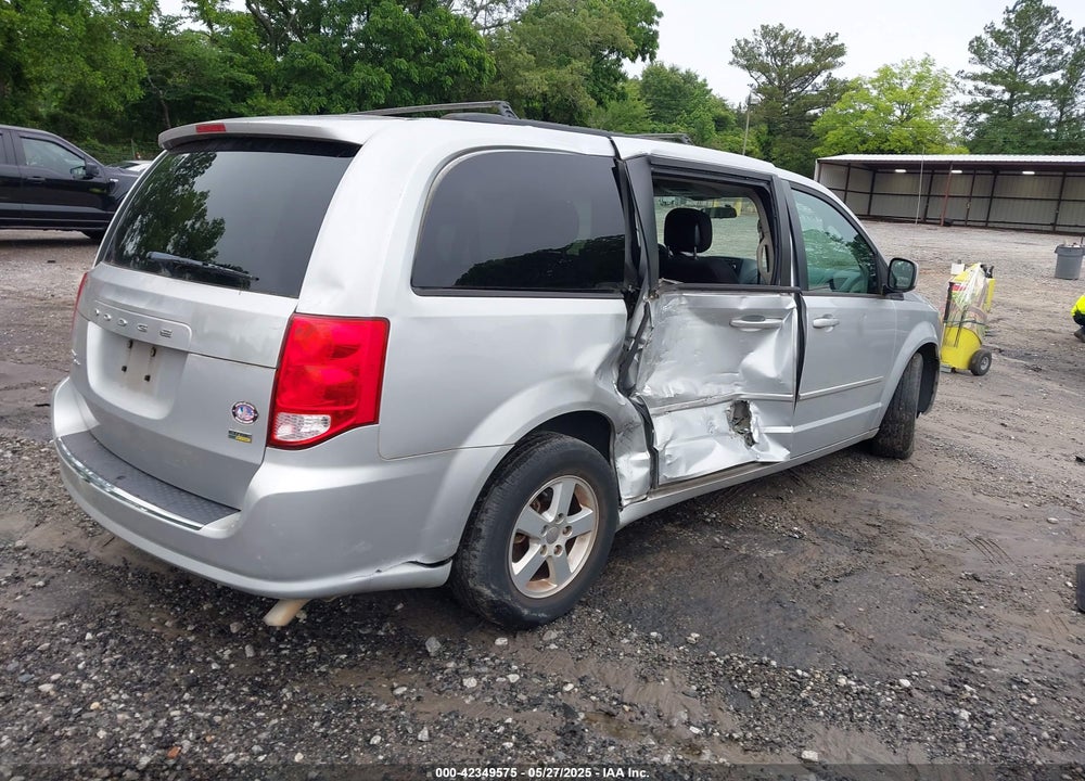2012 DODGE GRAND CARAVAN VIN: 2C4RDGCG4CR121721