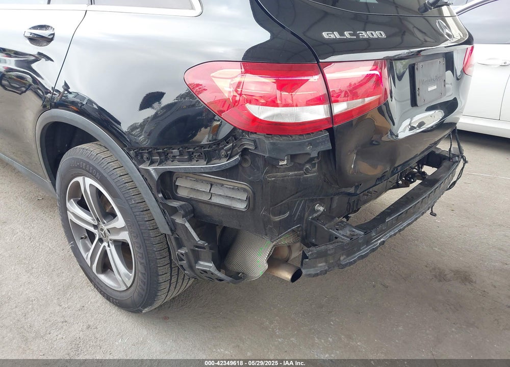 2019 MERCEDES-BENZ GLC 300 VIN: WDC0G4JB6KV133221