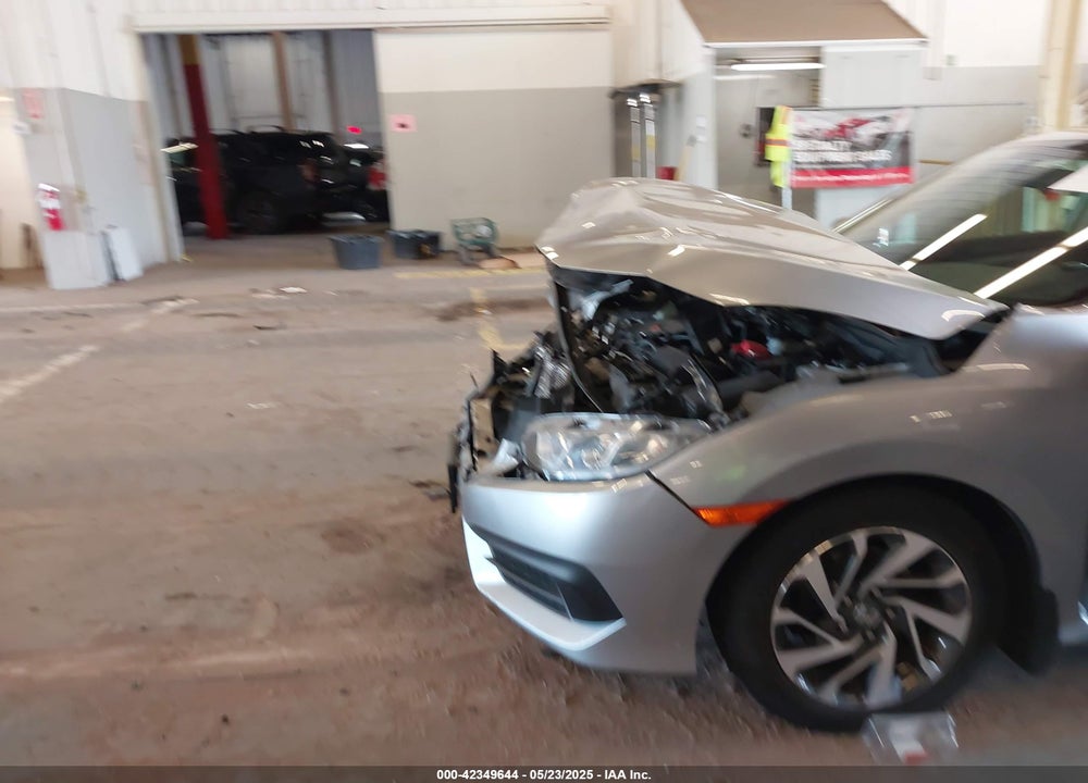 2017 HONDA CIVIC VIN: 2HGFC2F7XHH561266