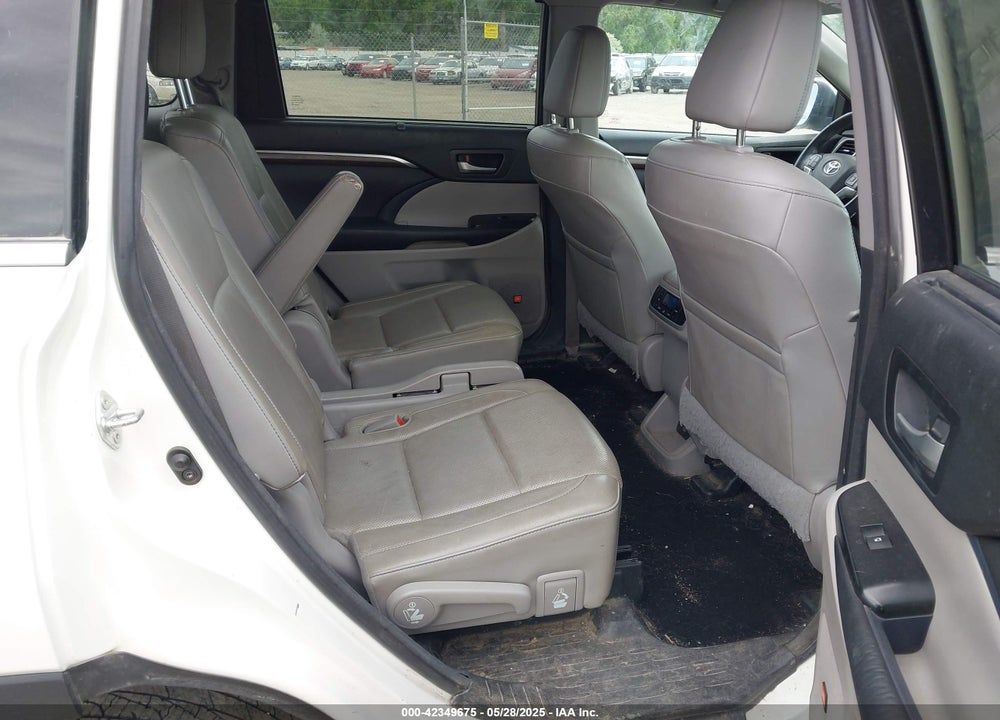 2016 TOYOTA HIGHLANDER VIN: 5TDDKRFH1GS278653