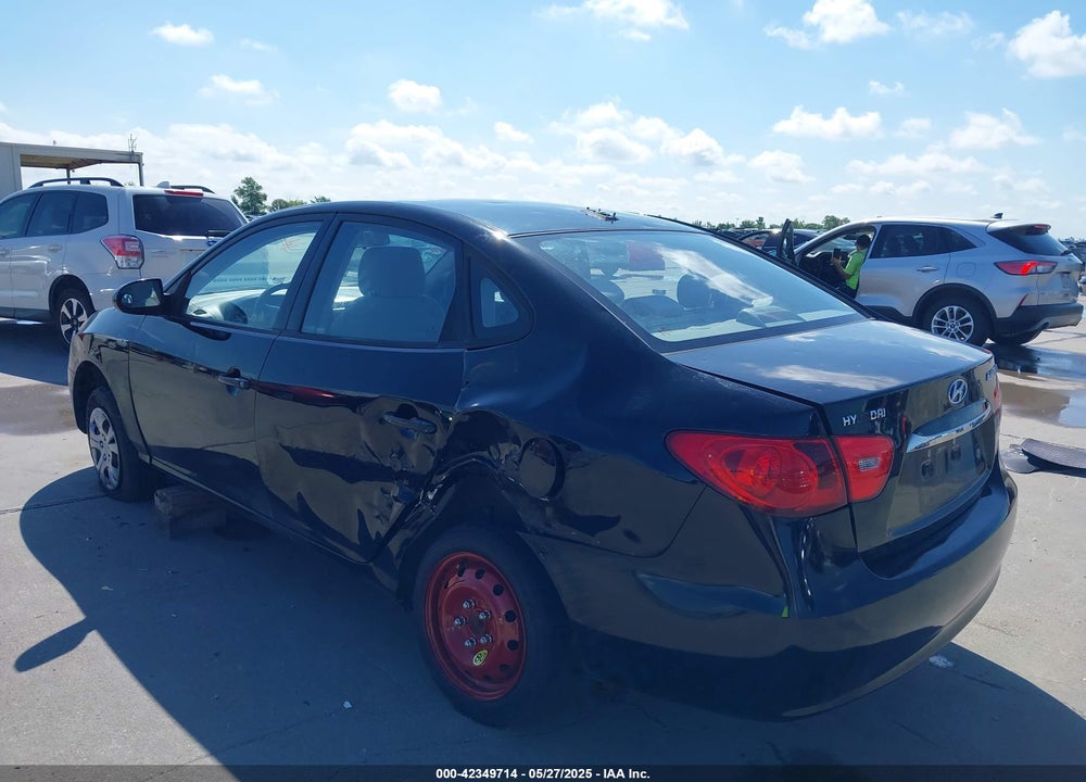 2010 HYUNDAI ELANTRA VIN: KMHDU4AD1AU170856