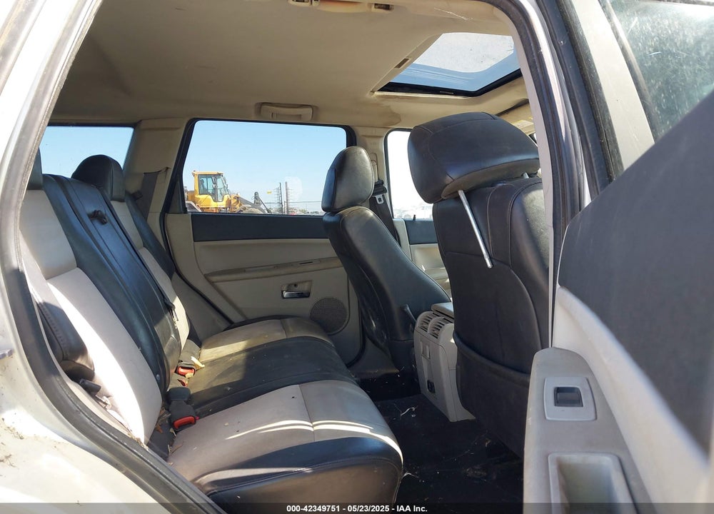 2010 JEEP GRAND CHEROKEE LIMITED VIN: 1J4RR5GT5AC123670