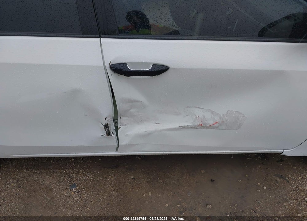 2015 TOYOTA COROLLA VIN: 2T1BURHE1FC448506