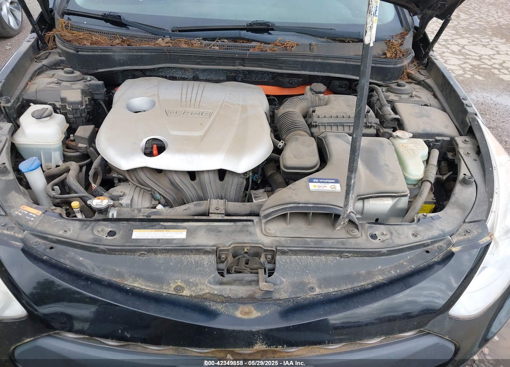 2015 HYUNDAI SONATA HYBRID VIN: KMHEC4A49FA127639