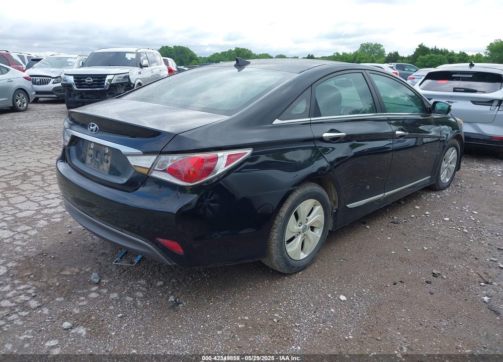 2015 HYUNDAI SONATA HYBRID VIN: KMHEC4A49FA127639