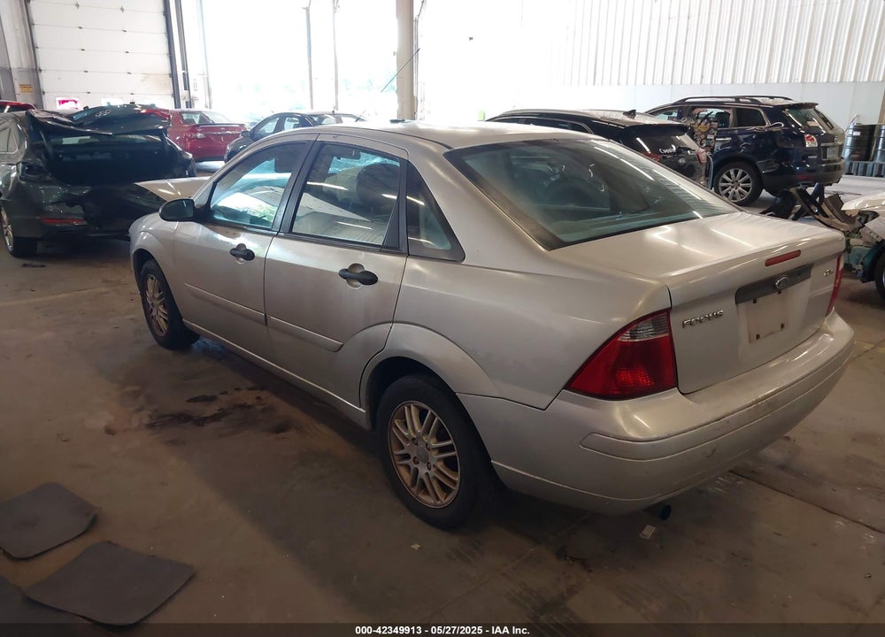 2005 FORD FOCUS ZX4 VIN: 1FAFP34N85W224267