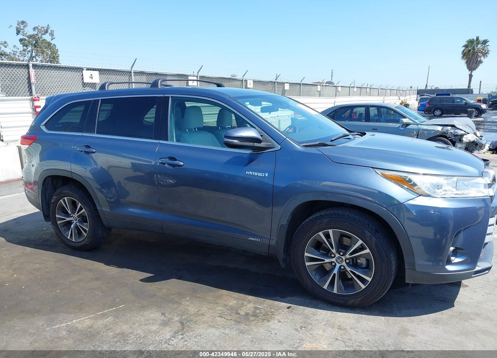 2019 TOYOTA HIGHLANDER HYBRID VIN: 5TDBGRFHXKS074774
