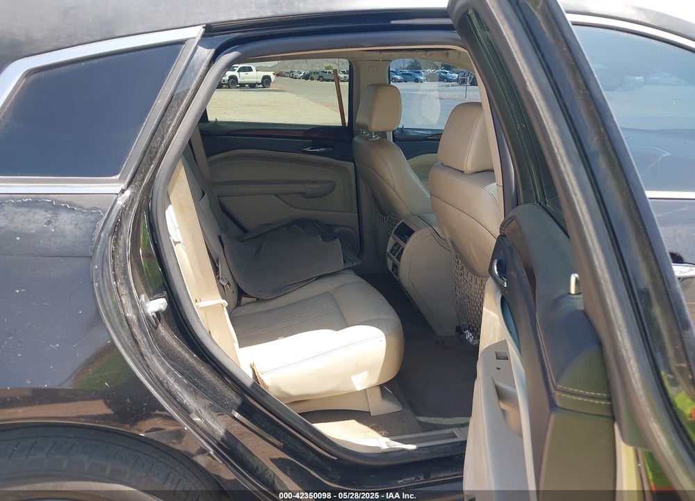 2011 CADILLAC SRX PERFORMANCE COLLECTION VIN: 3GYFNBEYXBS543464