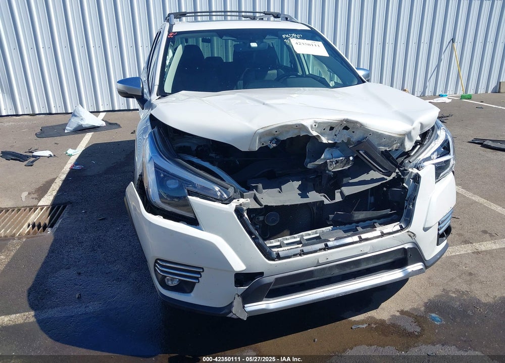 2022 SUBARU FORESTER TOURING VIN: JF2SKARC9NH445126