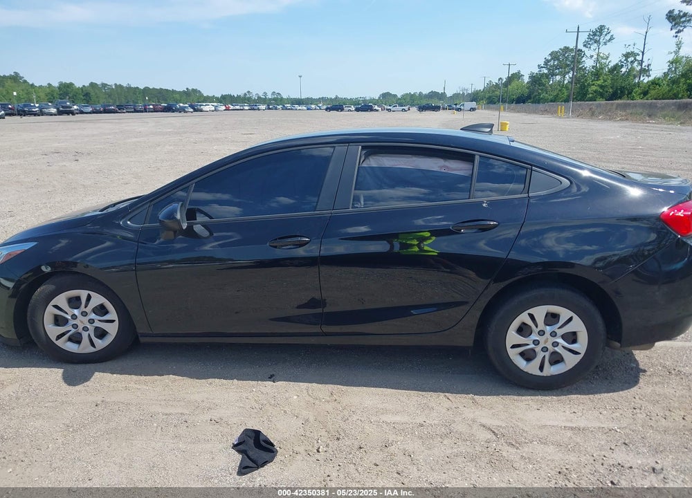 2019 CHEVROLET CRUZE VIN: 1G1BC5SM9K7128611