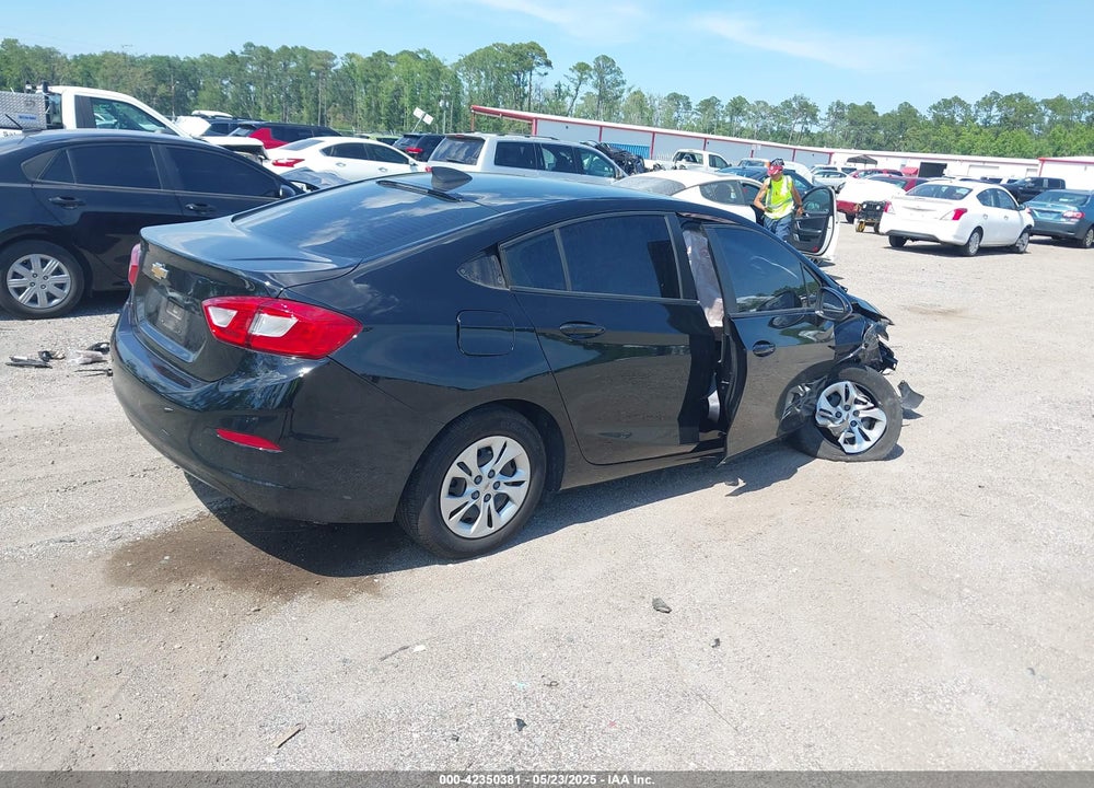2019 CHEVROLET CRUZE VIN: 1G1BC5SM9K7128611