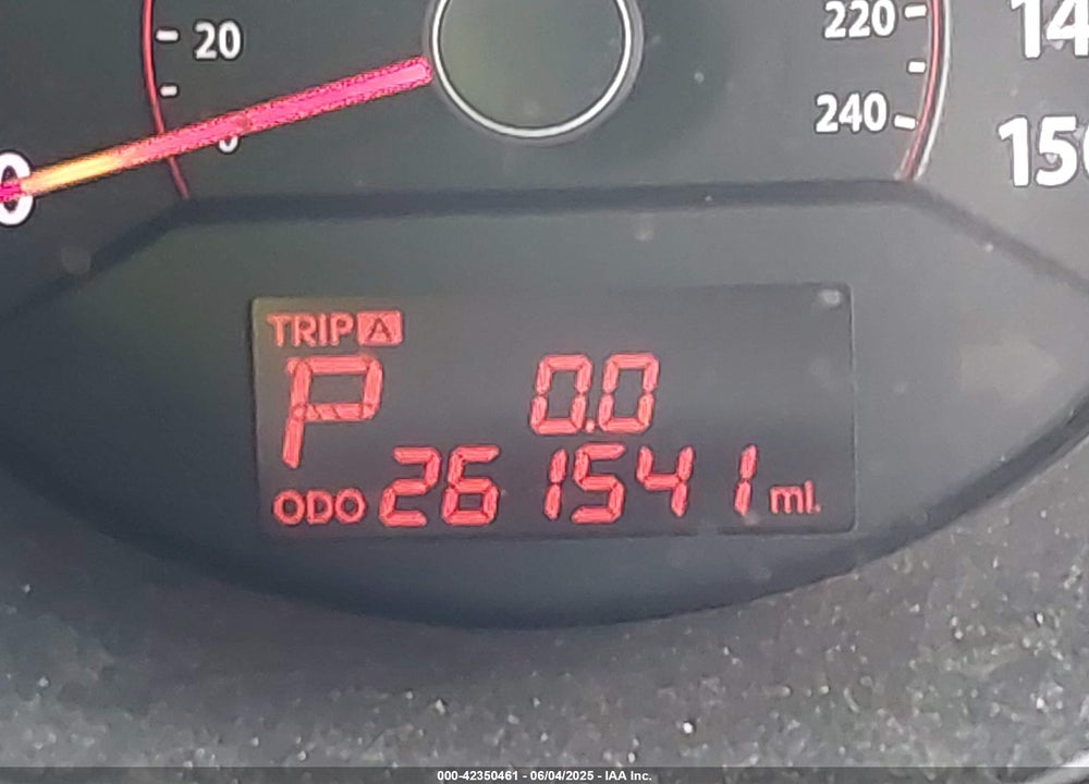 2011 KIA SORENTO VIN: 5XYKU4A25BG027552