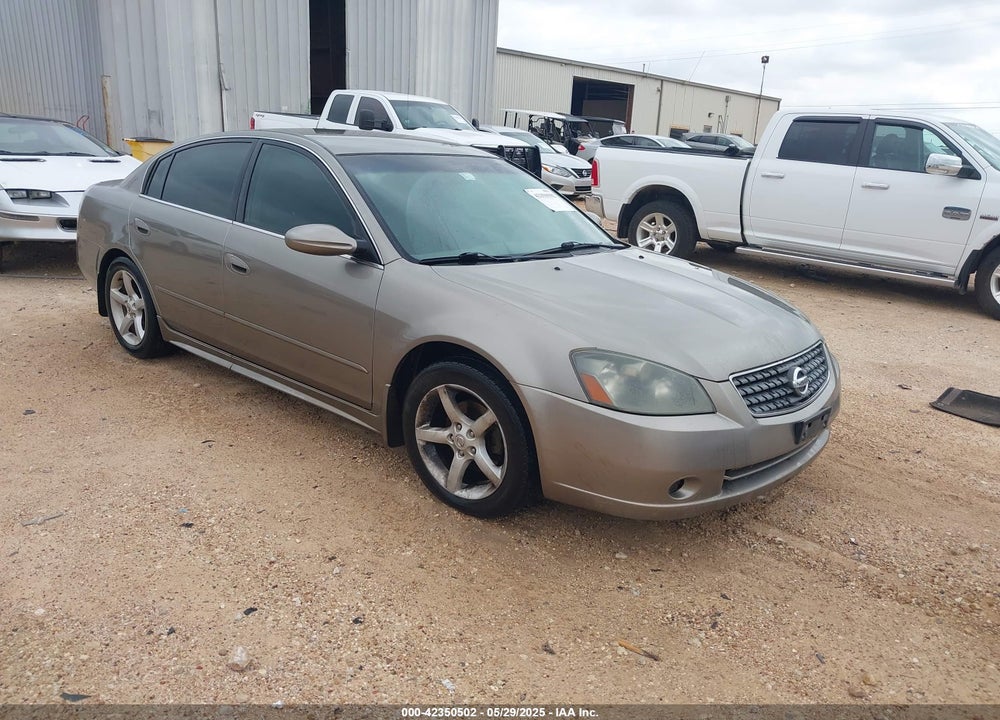 2005 NISSAN ALTIMA 3.5 SE VIN: 1N4BL11D35N494071