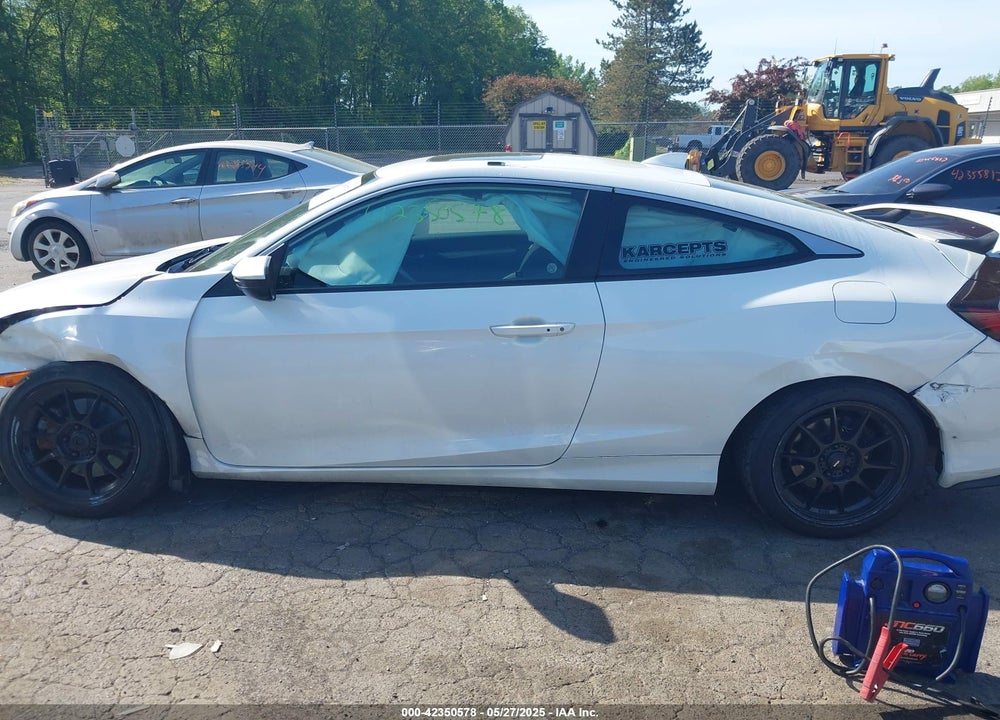 2017 HONDA CIVIC VIN: 2HGFC3A5XHH752021