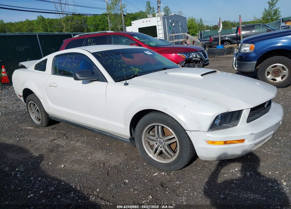 2005 FORD MUSTANG V6 DELUXE/V6 PREMIUM VIN: 1ZVFT80N855137237