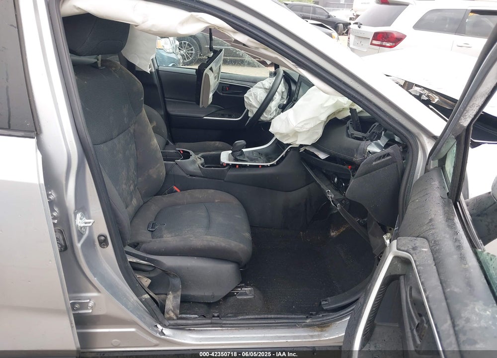 2022 TOYOTA RAV4 VIN: 2T3G1RFV5NC261745
