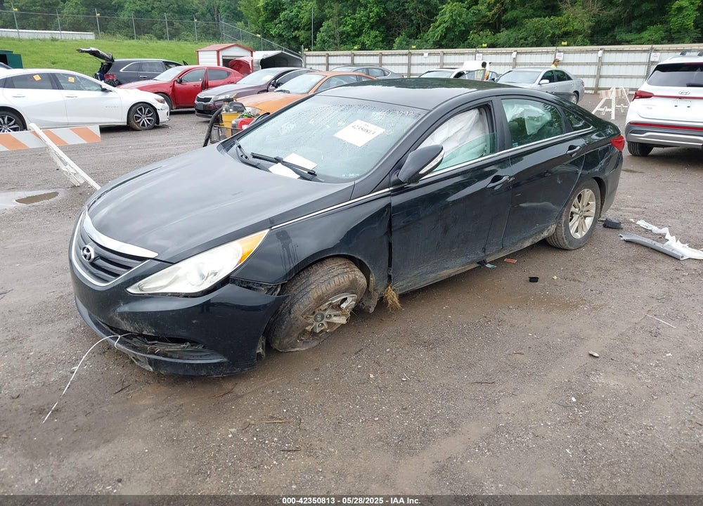2014 HYUNDAI SONATA GLS VIN: 5NPEB4AC8EH812303