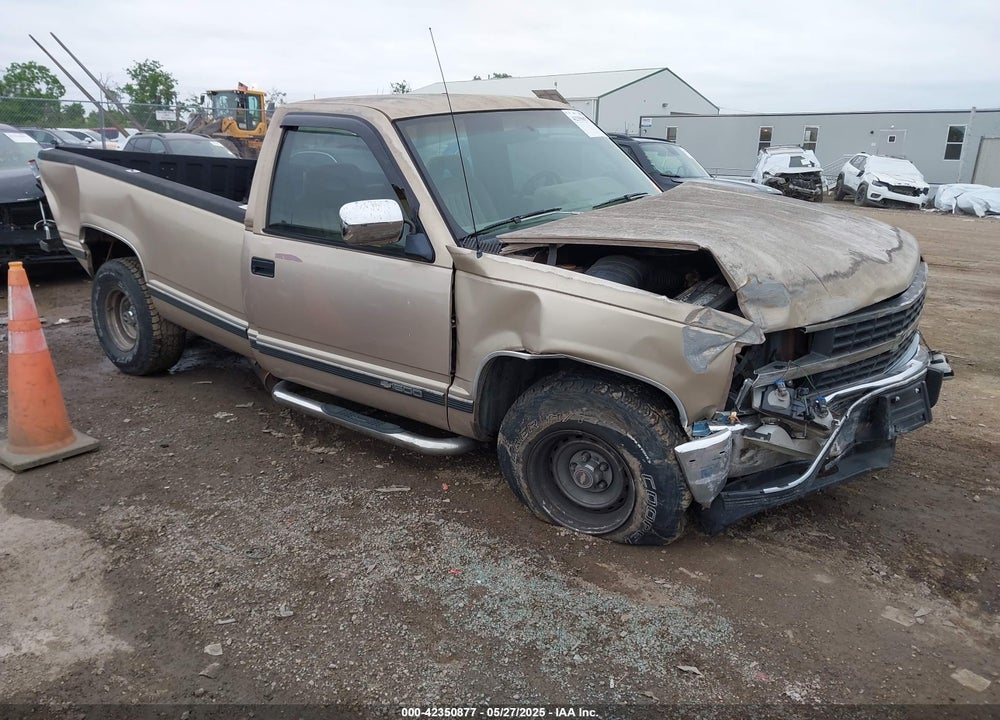 1993 CHEVROLET GMT-400 C1500 VIN: 1GCEC14K8PE124478