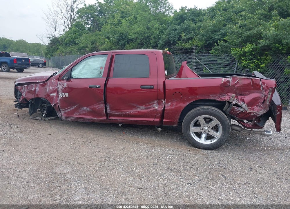 2016 RAM 1500 EXPRESS VIN: 3C6RR7KT7GG266772