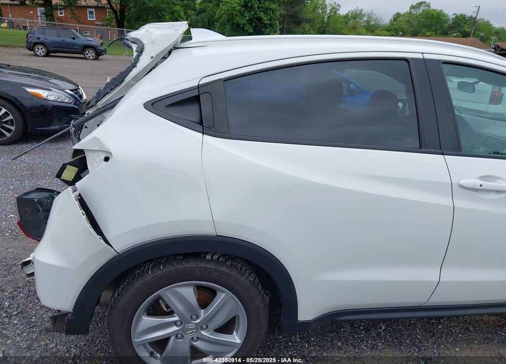 2019 HONDA HR-V VIN: 3CZRU6H59KM733494