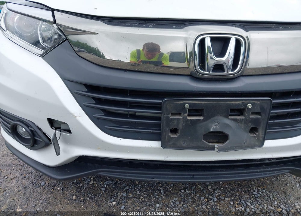 2019 HONDA HR-V VIN: 3CZRU6H59KM733494