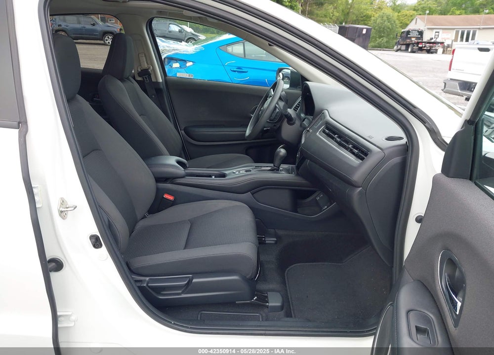 2019 HONDA HR-V VIN: 3CZRU6H59KM733494
