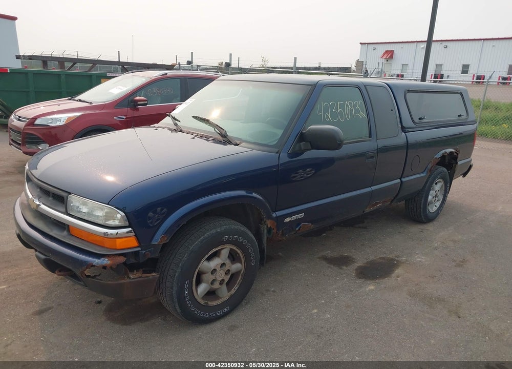 2003 CHEVROLET S-10 LS VIN: 1GCDT19X738135867