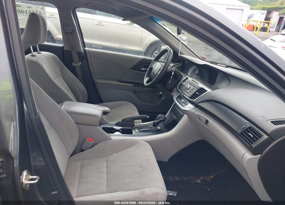 2013 HONDA ACCORD VIN: 1HGCR2F77DA254387