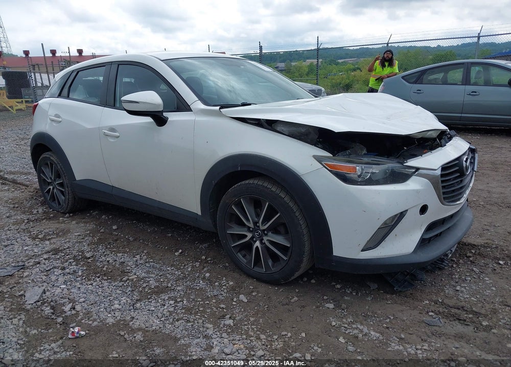 2017 MAZDA CX-3 TOURING VIN: JM1DKFC76H0146700