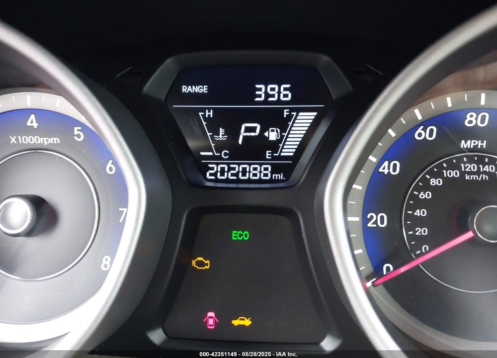 2016 HYUNDAI ELANTRA VIN: KMHDH4AE0GU479658