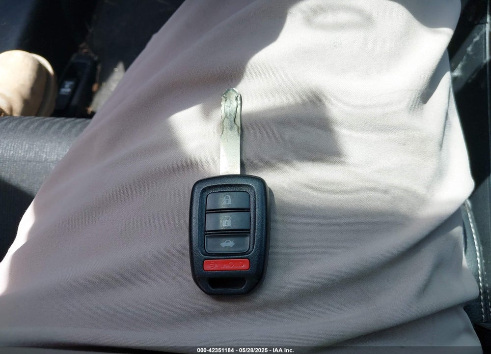 2016 HONDA ACCORD VIN: 1HGCR2F58GA196437