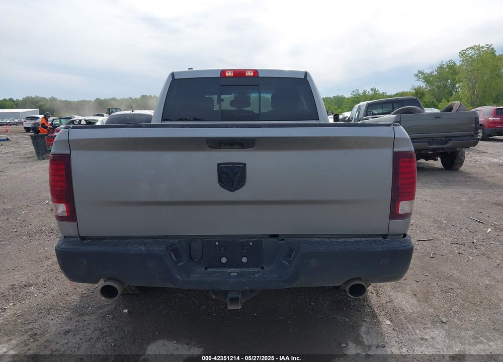 2019 RAM 1500 CLASSIC VIN: 1C6RR6GT6KS722779