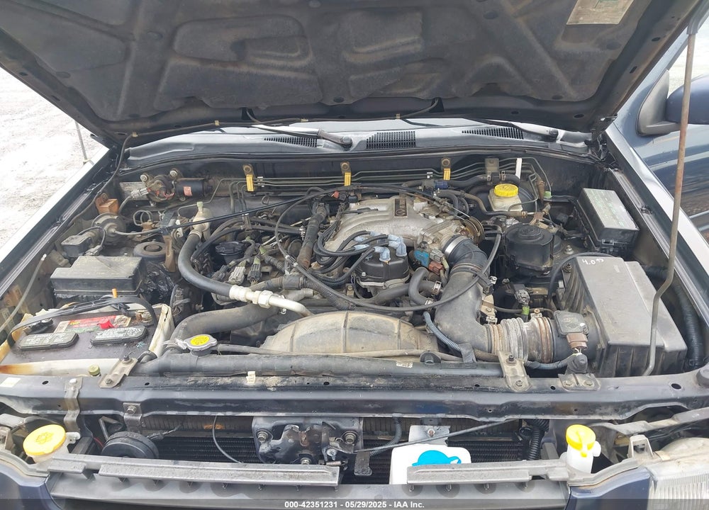 1999 INFINITI QX4 VIN: JNRAR05YXXW040585