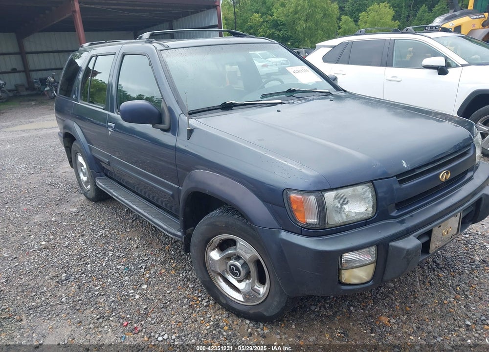 1999 INFINITI QX4 VIN: JNRAR05YXXW040585