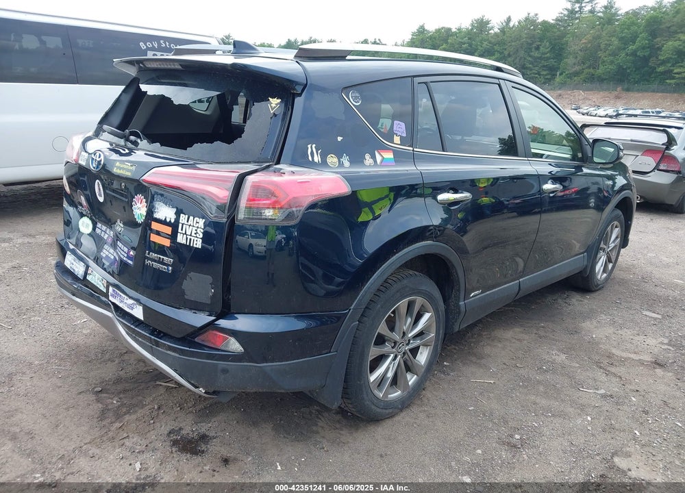 2017 TOYOTA RAV4 HYBRID LIMITED VIN: JTMDJREV5HD106326