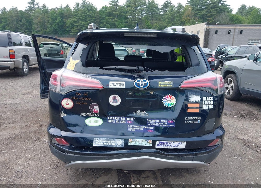 2017 TOYOTA RAV4 HYBRID LIMITED VIN: JTMDJREV5HD106326