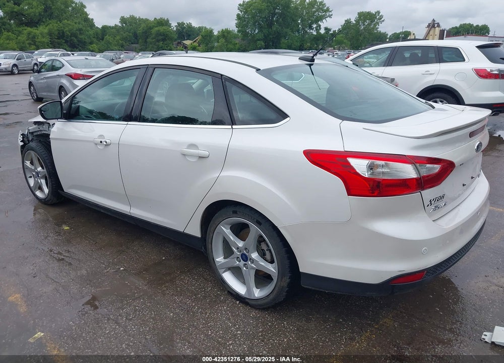 2013 FORD FOCUS VIN: 1FADP3J20DL158153
