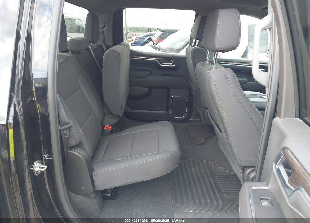 2025 CHEVROLET SILVERADO VIN: 1GCPACED2SZ120745