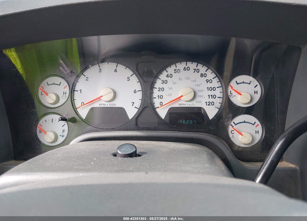 2008 DODGE RAM 1500 VIN: 1D7HU182X8S625787