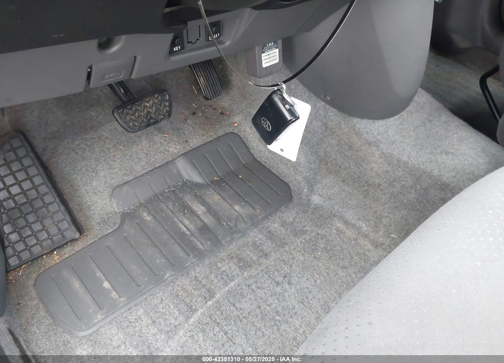 2009 TOYOTA PRIUS VIN: JTDKB20U897831736
