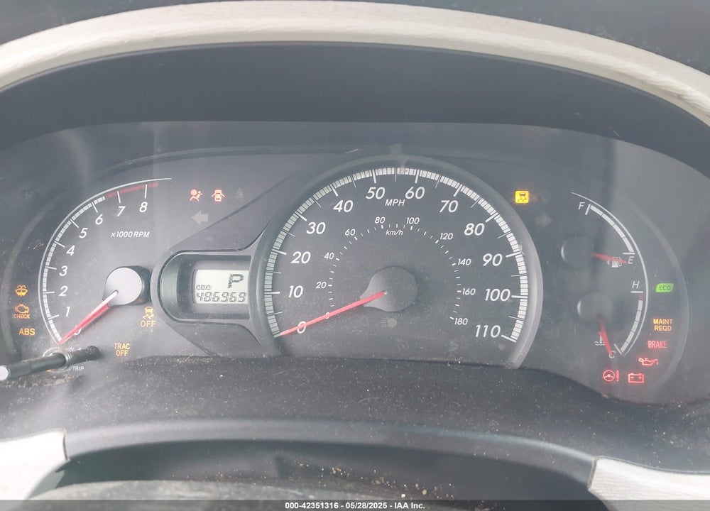 2011 TOYOTA SIENNA LE V6 VIN: 5TDKK3DC1BS118194