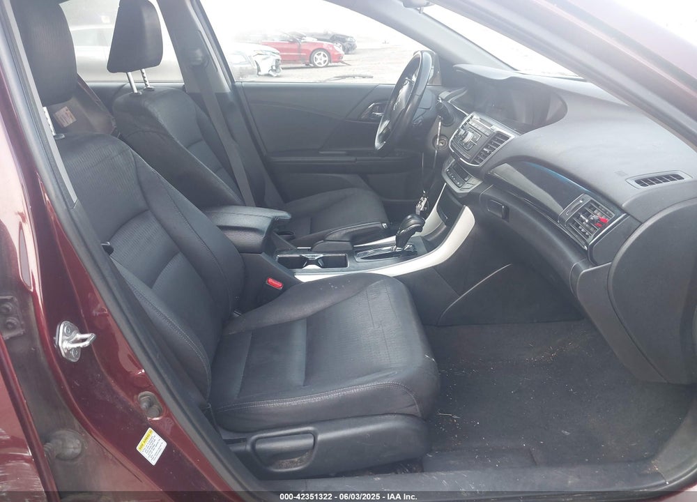 2013 HONDA ACCORD VIN: 1HGCR2F58DA128277