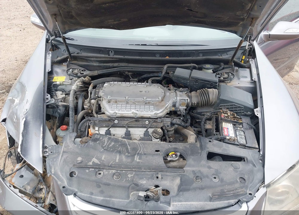 2006 ACURA RL VIN: JH4KB16526C006190