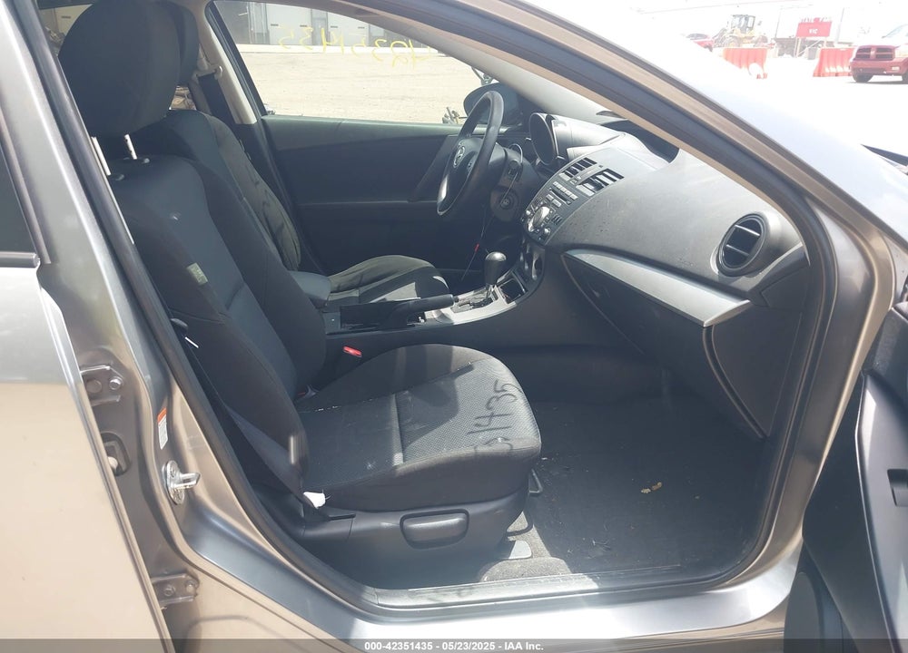 2010 MAZDA 3 I TOURING VIN: JM1BL1SF1A1266193