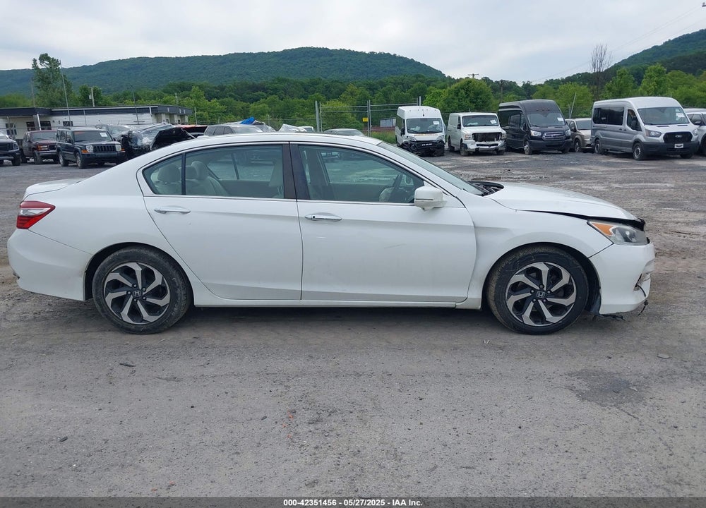 2016 HONDA ACCORD VIN: 1HGCR2F09GA016449