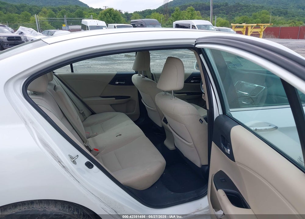2016 HONDA ACCORD VIN: 1HGCR2F09GA016449