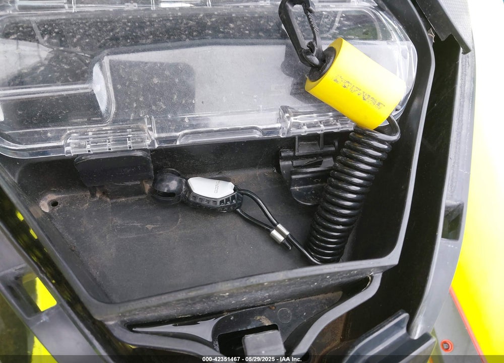 2019 SEA DOO RXT-300 VIN: YDV03490J819